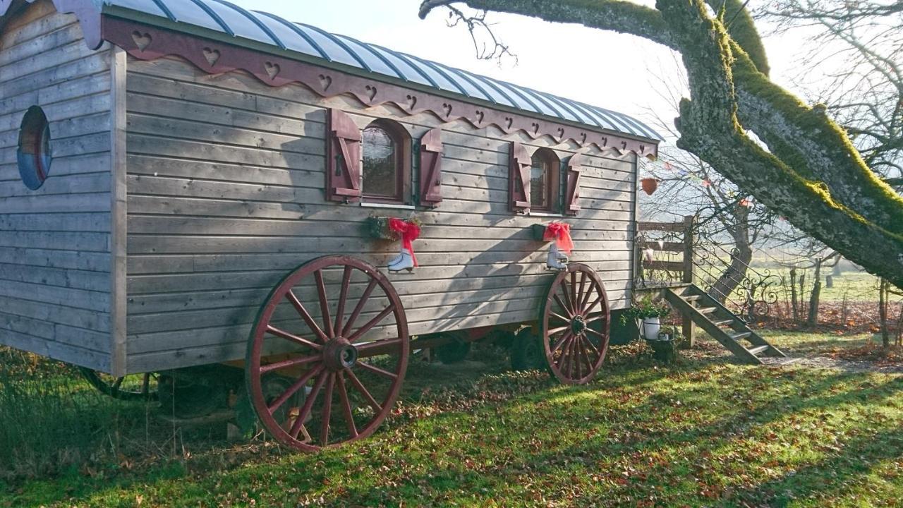 Roulotte Le Temps De Rever Bed & Breakfast Saint-Michel-sur-Meurthe Exterior foto