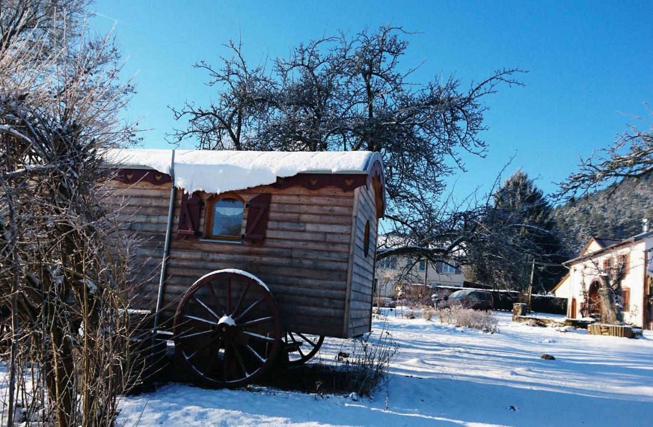 Roulotte Le Temps De Rever Bed & Breakfast Saint-Michel-sur-Meurthe Exterior foto