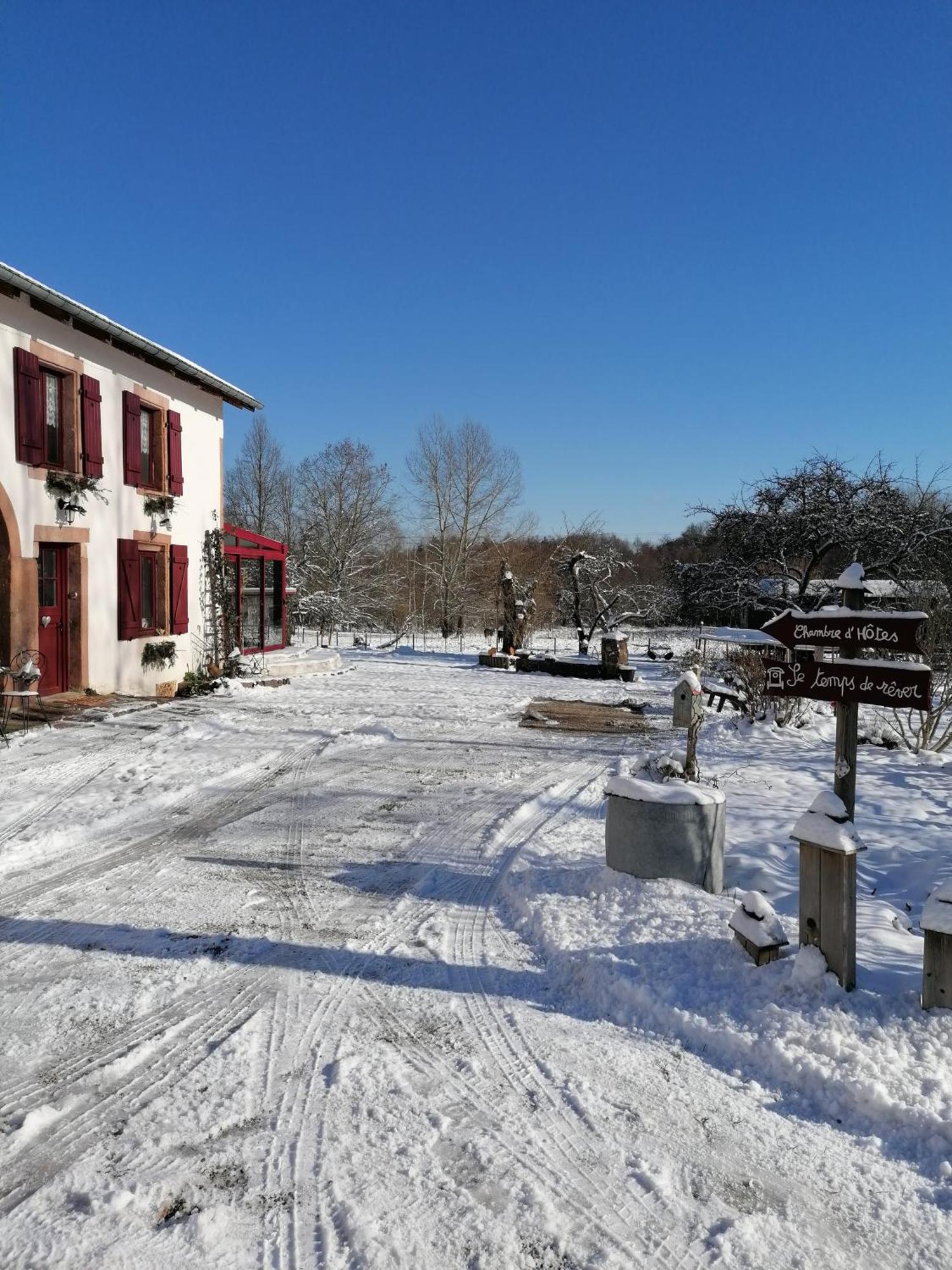 Roulotte Le Temps De Rever Bed & Breakfast Saint-Michel-sur-Meurthe Exterior foto